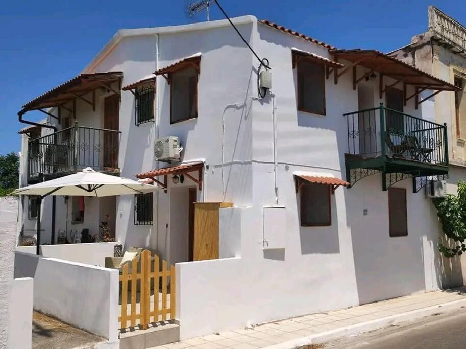 Villa Nikόla'S House Mourniaí Exterior foto
